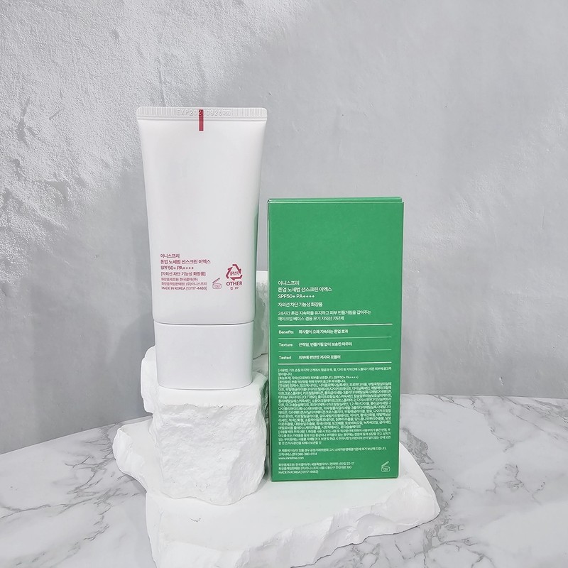1+1 Innisfree Tone Up No Sebum Sunscreen EX 60ml (SPF50+)