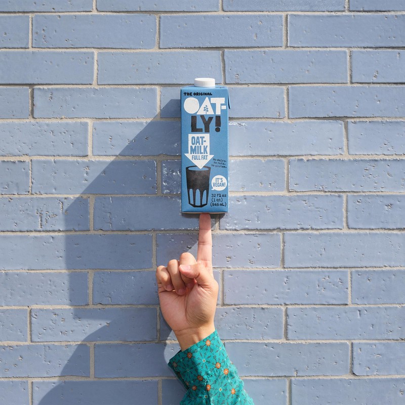 Oatly Full Fat Oatmilk – Creamy, Plant-Based Whole Milk Alternative
