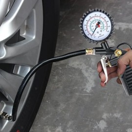 Riisoyu Tyre Inflator, Tyre Inflator Gauge 220 PSI Multifunctional Air Pressure Gauge with Valve Core Tool Tyre Pressure Gauge with Multiple Spare Parts Digital Tyre Pressure Gauge for Motorcycles