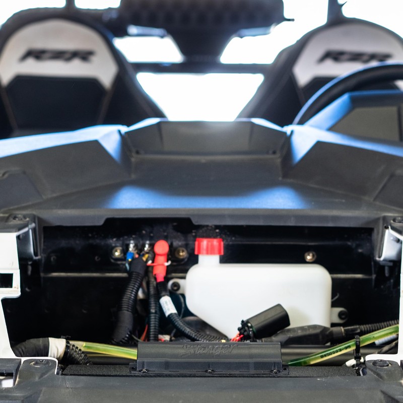 Stinger SPXSH440 SwitchHUB 4-Channel 100 Amp Solid-State High Current Relay