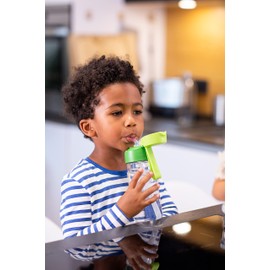 JARLSON® Children's Drinking Bottle – TÜV Tested – Water Bottle 500 ml – BPA Free – Leak-Proof – Children's Bottle with Straw – Tritan Bottle for School, Nursery, Bicycle (Green)