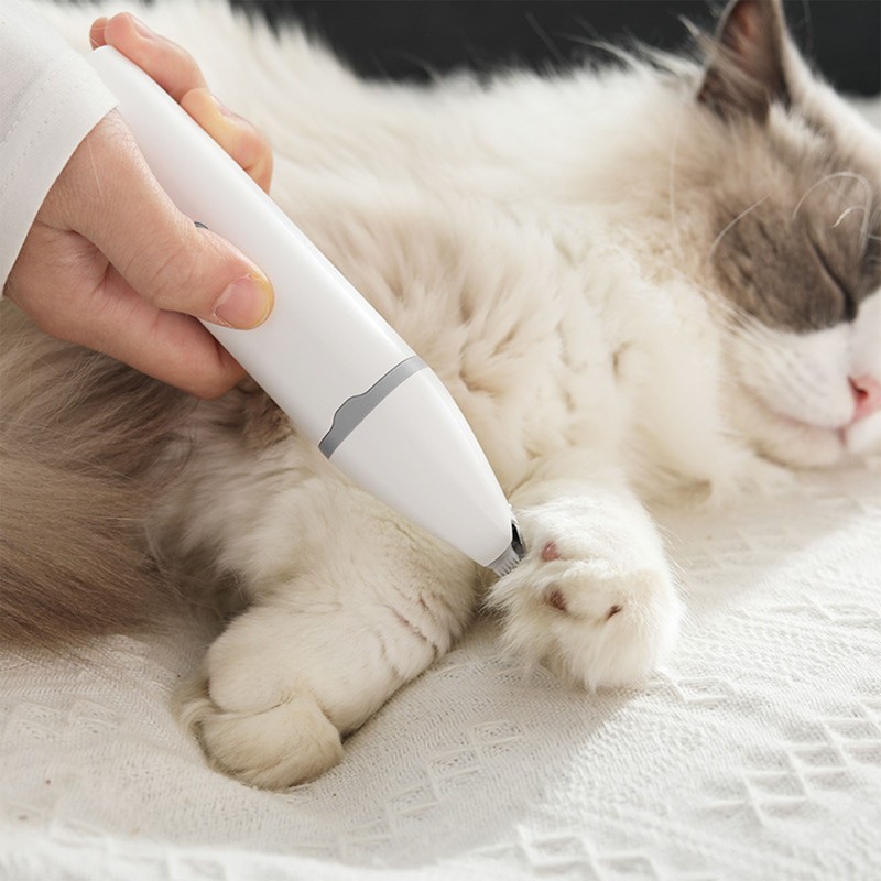 Pet Grooming Kit with 4 Different Blades USB Rechargeable Safe