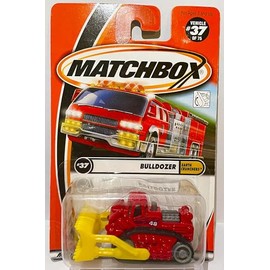 MATCHBOX #37 BULLDOZER 2000 RELEASE MINT ON CARD .HN#GG_634T6344 G134548TY47370