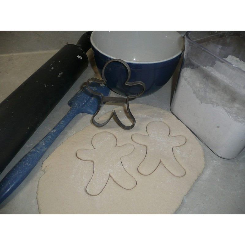 YNGLLC Gingerbread Man Outline Fairy Tale Christmas Character Cookie Cutter,