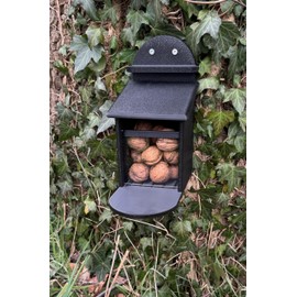 Squirrel Feeding Box - Squirrel Feeding Station - Squirrel Feeding House Weatherproof - Squirrel Feeding House Weatherproof for Squirrels (Night Black)