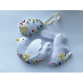 Handmade felt Easter decorations hanging ornaments bunny, chicken, egg (white flower set)