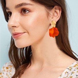 GUOXIAOMEI Chic Elegant Boho Red Rose Petal Dangle Resin Acrylic Tiered Matte Flower Earrings Statement Exaggerated Floral Tassel Earrings for Women, Large, Acrylic, No Gemstone