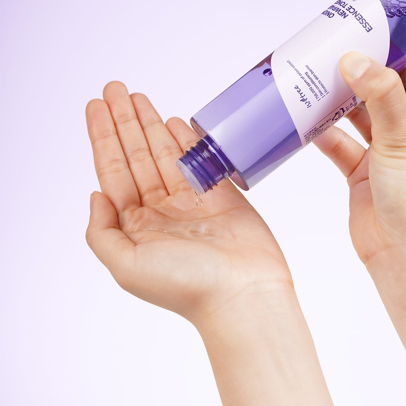 Isntree Acne-prone skin suitable, discoloration improvement, spot toner