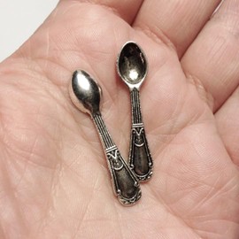 M01343 MOREZMORE 2pc Miniature Spoons Mini Prop for a Puppet or Dollhouse 1:6 Scale 1/6 Scale