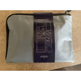 New Tumi Delta One Business Class Soft Amenity Kit Gray Sealed New, Int First