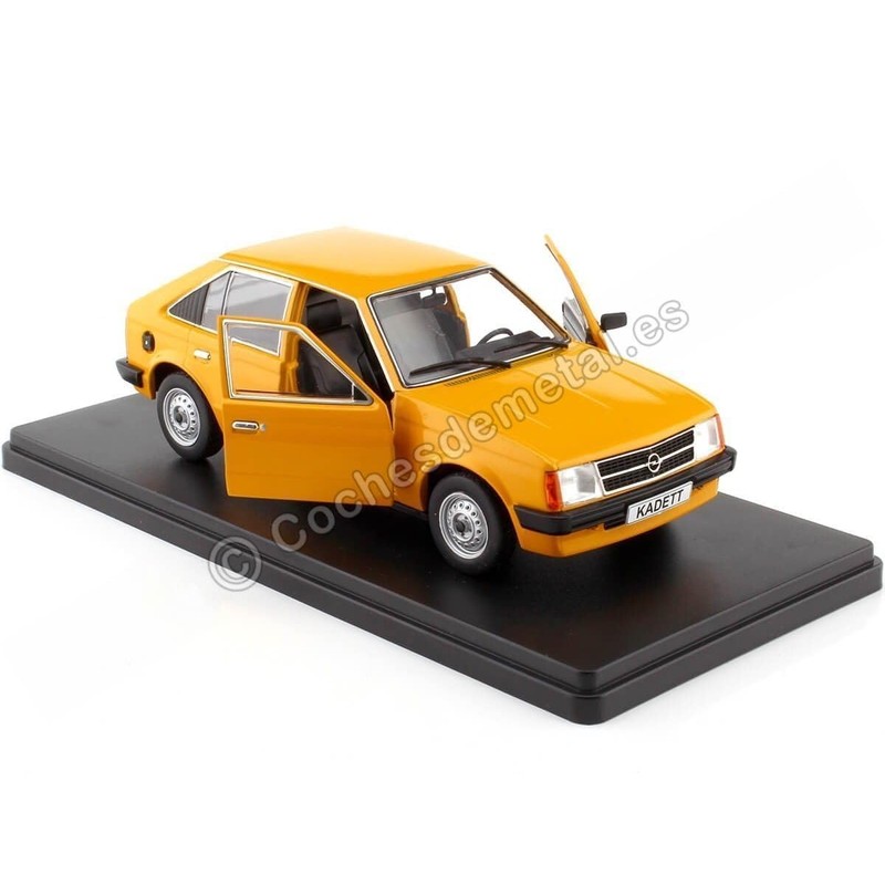 Skoda Superb 913, dark red, 1938, model car, Abrex 1:43