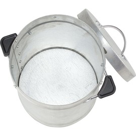 BUNDOK BD-440 Charcoal Can Extinguisher