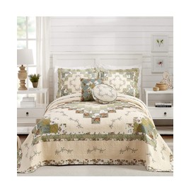 MODERN HEIRLOOM Olivia Embroidered Quilted Bedspread - Lightweight Breathable All Seasons Bedding, King, Green/Cream
