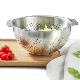 18/8 Stainless Steel Microwell Colander, 2.5QT Large Capacity with Handle Kitchen Food Strainer Basket for Washing Vegetables, Fruits, Rice, and Pasta (primary colour, 2.5QT)