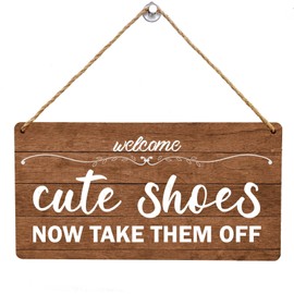 Please Take Your Shoes Off Sign, Wooden Printed No Shoes Sign for House Home, Remove Shoe Decor for Front Door, Hanging Cute Funny Porch Welcome Decoration, Liked by Children, Kids, Hosts