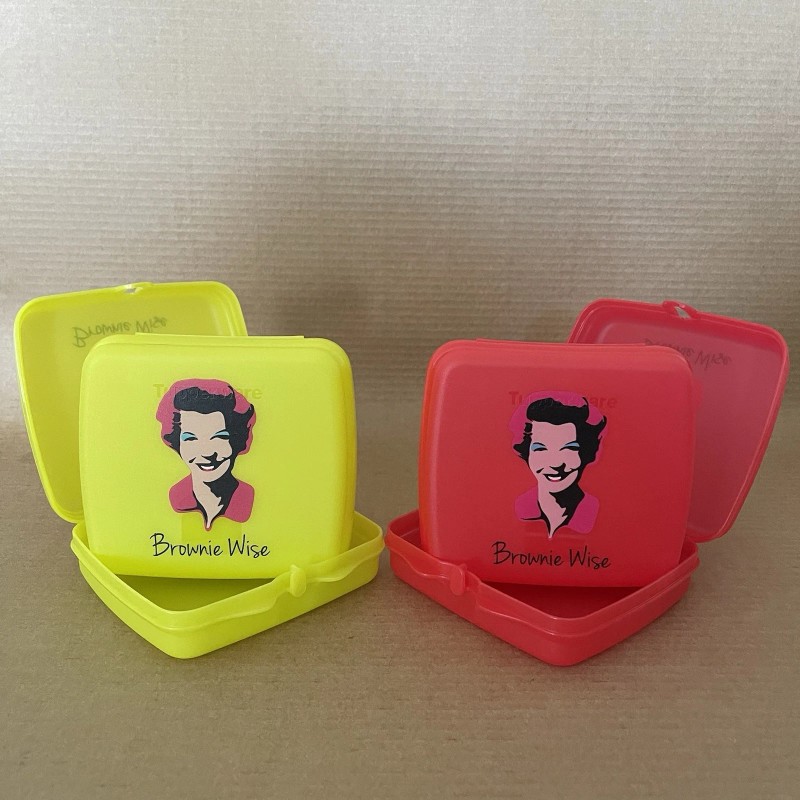 Tupperware Sandwich Keeper (Set of 4) Brownie Wise Red Yellow