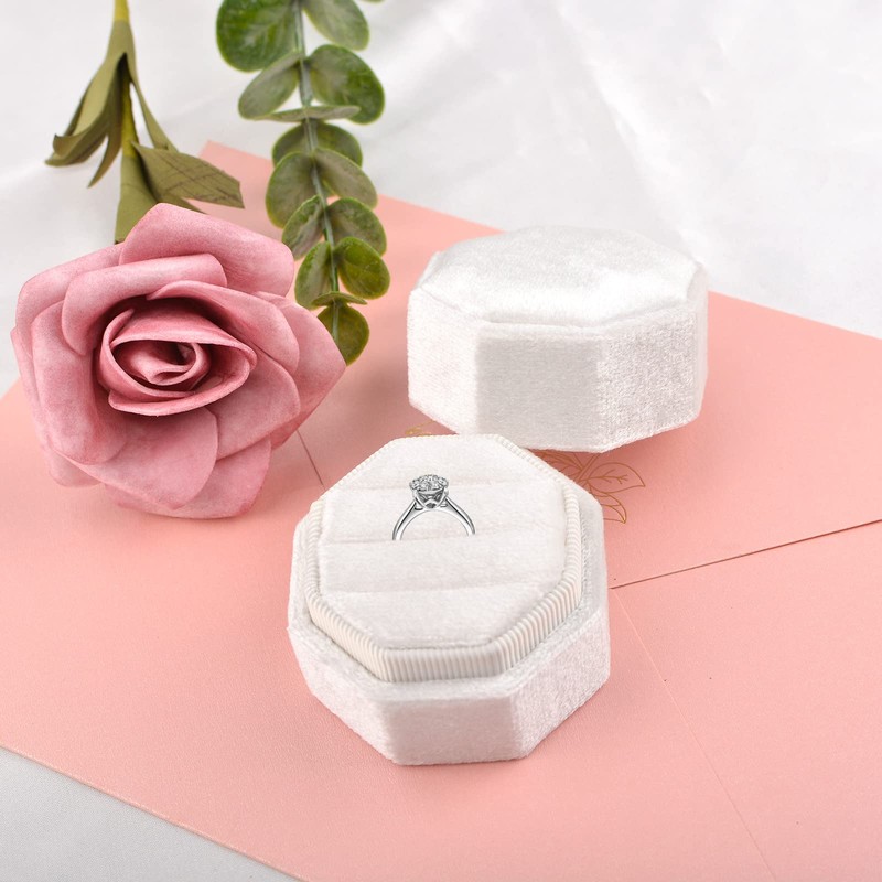 URROMA 1 Pack Ring Box for Wedding Ceremony, White Velvet