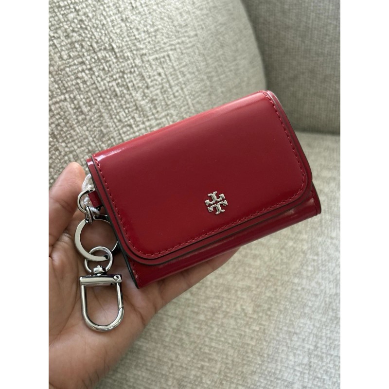 Tory Burch New Tory Burch EMERSON PATENT FLAPCARD WARM RED