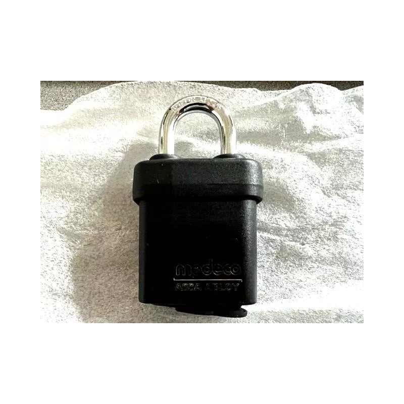 Medeco Assa Abloy model 54515 LOB padlock New LESS CORE