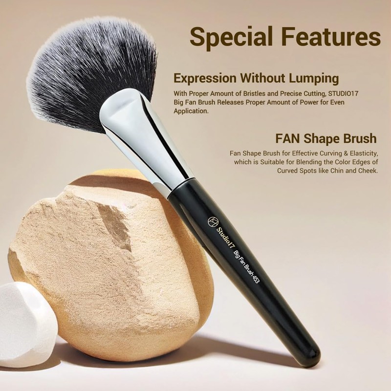 STUDIO17 Big Fan Brush for Makeup