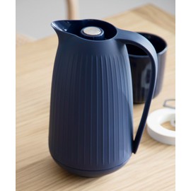 Kähler Hammershøi Insulated Jug 1.0 L with Button Function for Tea and Coffee Blue