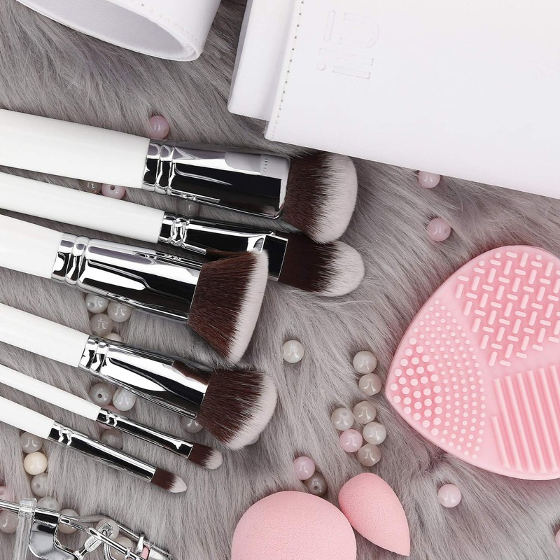 T4B ILU 105 Top Kabuki Foundation Brush