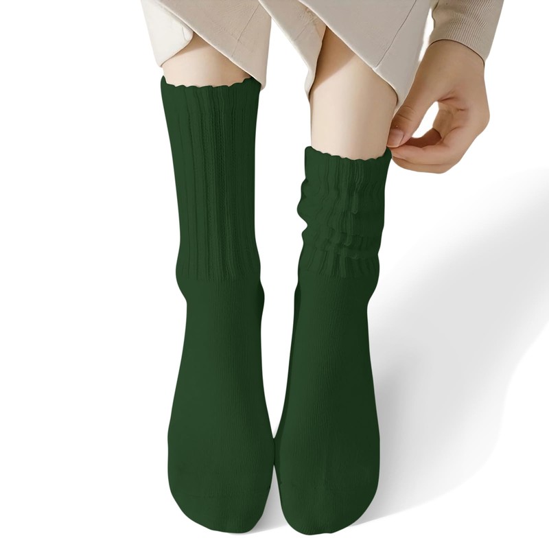 COUVER Women Girl's Scrunched Slouch Socks - Hunter Green, Size