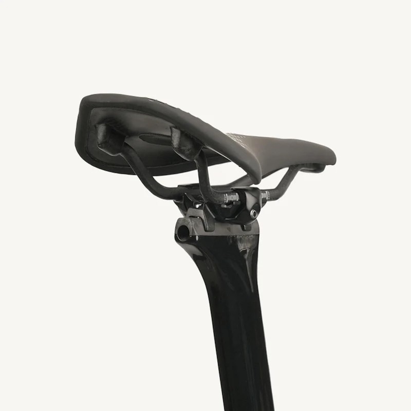 YOELEO CL MAX Ultra Lightweight Carbon Saddle Width: 5.5 inches