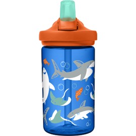 CamelBak Eddy+ Botella de agua para niños de 14 onzas con Tritan Renew, parte superior de popote, a prueba de fugas cuando está cerrada, tiburones