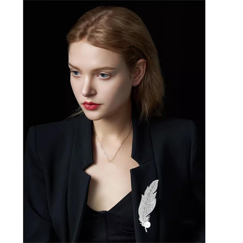 LPYO Feather Brooches Pin for Women Men Elegant Rhinestone Pearl