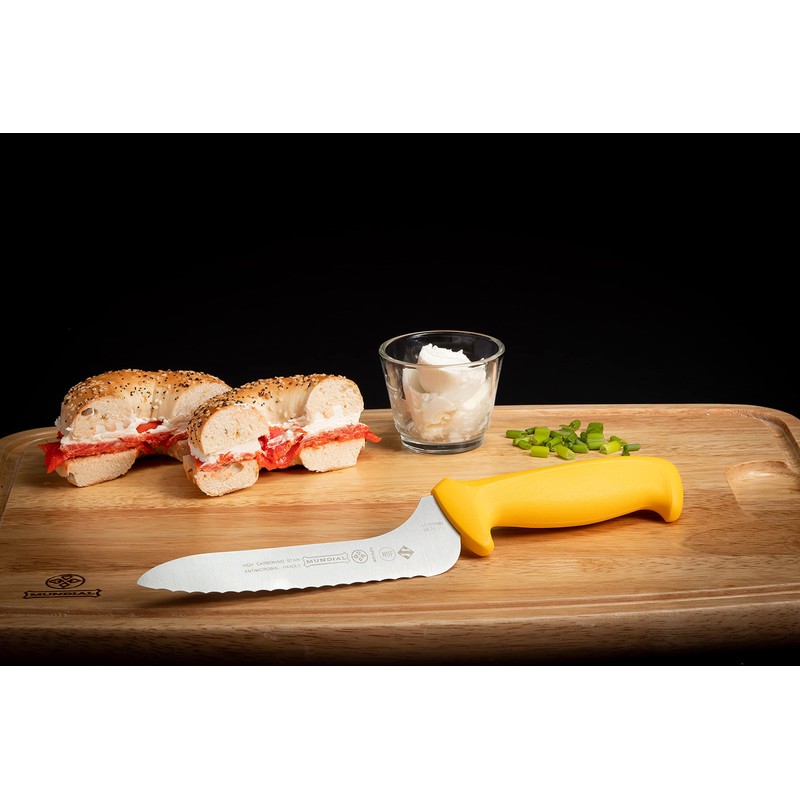 Mundial 5600 Series 7-Inch Offset Serrated Edge Sandwich Knife with