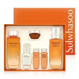 Sulwhasoo Concentrated Ginseng Renewing 2 Type Basic Special Set Skin Lotion Cosmetics Women’s Gift Parents’ Day (AD) / 설화수 자음생 2종 기초 기획 세트 스킨로션 화장품 여성 선물 어버이날 (AD)