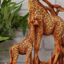 MAISONICA Giraffe Mother & Calf Wood Effect Resin Figurine Ornament 32.5cm