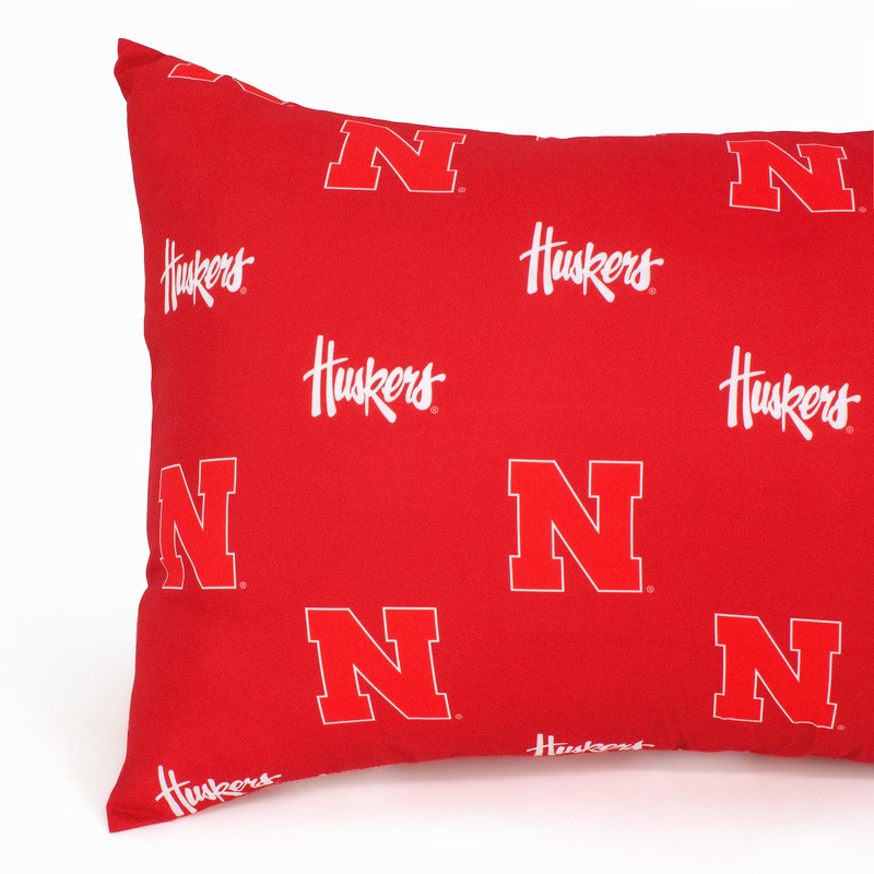 College Covers Everything Comfy Nebraska Cornhuskers Pillowcase Pair, Standard, 20"
