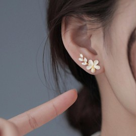 Yheakne Vintage Crystal Flower Ear Climber Earrings Gold Cz Leaf Ear Crawler Earrings Rhinestone Leaf Climber Crawler Earrings Opal Flower Climbing Stud Earrings Jewelry for Women