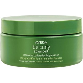 Aveda Be Curly Advanced Intensive Curl Perfecting Masque Suaviza, acondiciona en profundidad y aporta brillo a rizos y ondas.