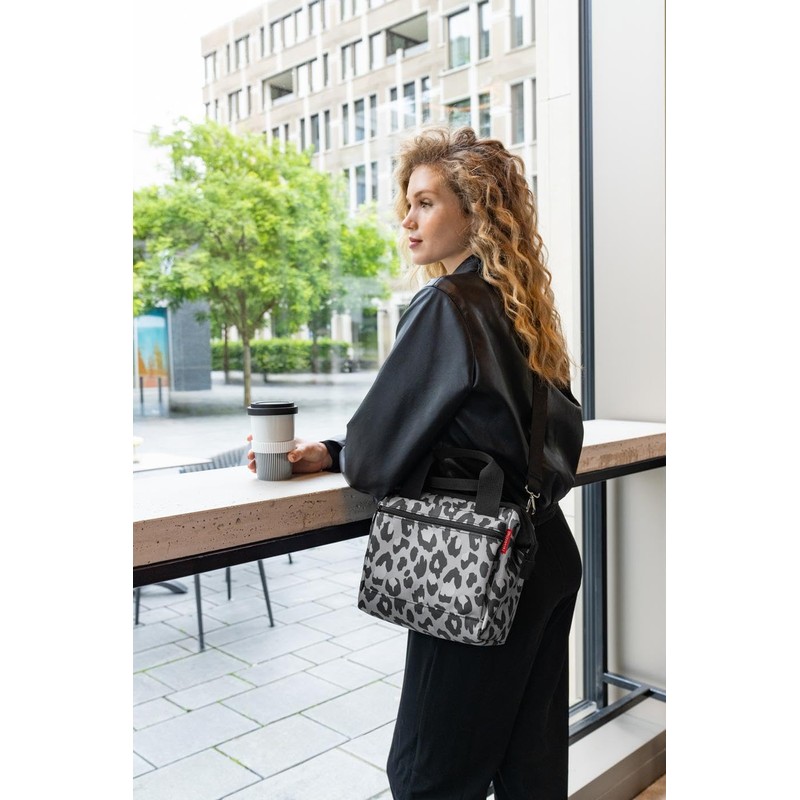 reisenthel Women's Allrounder Cross Gym Bag, Leo Nero, Sports