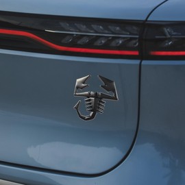 DUSCOKE 3D Scorpion Car Sticker Decal, Funny Metal Auto Emblem Sticker, Cool Vehicle Exterior Decorative Badge Decal for Truck, SUV, RV, Scooter, Door, Bumper, Window, Motorcycle (Black)