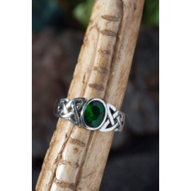 Windalf NALIA 7mm Green Emerald Celtic Knot 925 Sterling Silver Women's Ring, Silver, Cubic Zirconia