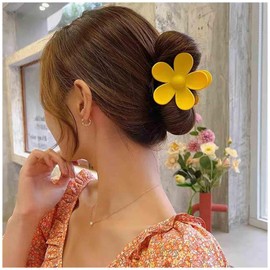 Aneneiceera Vintage Acrylic Flower Hair Claw Clip Neon Daisy Hair Pine Clip Orange Ponytail Claw Barrette Minimalist Floral Hair Clip Hair Accessories for Women (Yellow)