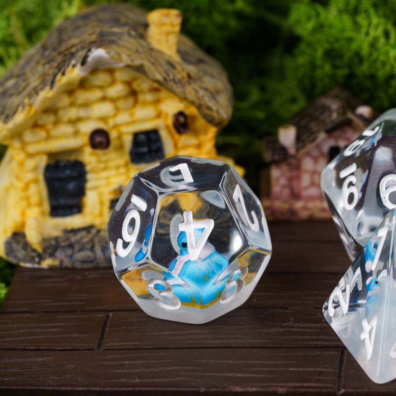 cusdie 7-Die DND Dice, Polyhedral Dice Set Filled with Animal,