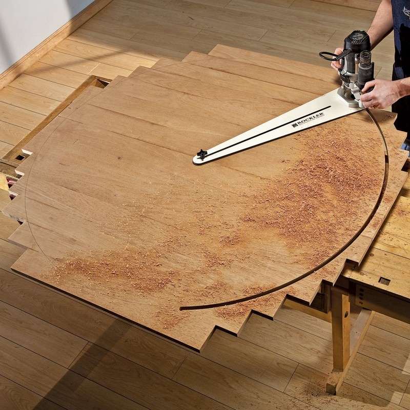 CIRCLE CUTTING ROUTER JIG