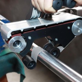 Pipe Tube Polisher Sander, DEJUN 1100W Pipe Belt Sander 110V Pipe Polishing Grinding Machine with 6 Adjustable Speeds and 60pcs Sanding Belts