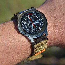 22mm Tactical Nylon Quick Release Watch Band with Swappable Patches & G-Hook Closure - Universal Fit for Smartwatches and Analog Watches