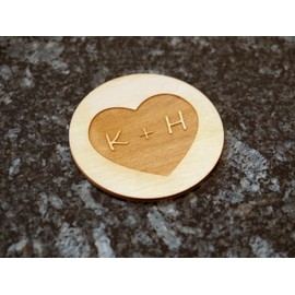 Personalisierter Untersetzer Herz aus Holz | graviert, Gravur | Paare Geschenk | Zuhause, Arbeit, Job, Erinnerung | Geschenk Hochzeitstag