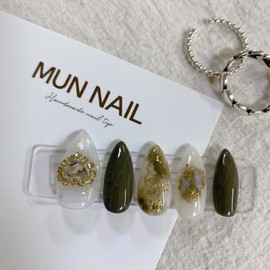 MunNail Heart Brooch Nail Tip - Round / MunNail 하트브로치 네일팁 - 라운드