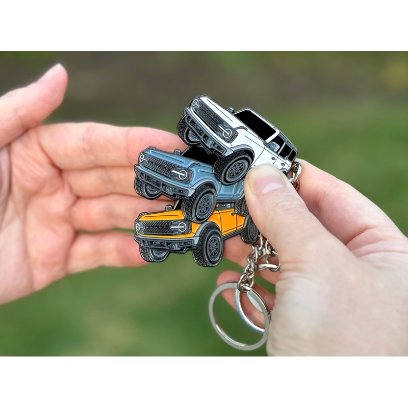 FOUR WHEEL BEAST Bronco Keychain Accessories 4 door key chain