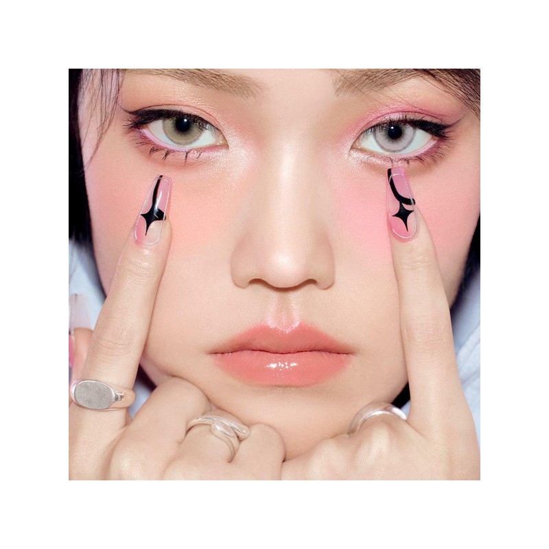 Two Slash Four [이사배브랜드] 투슬래시포 오드 밸런스 컬러 아이 팔레트