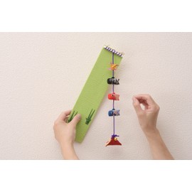 Ryukodo Crepe Hanging Tapestry (Koinobori) Approx. Height 11.8 inches (30.0 cm) (without strings) x Width 2.8 x Thickness 0.8 inches (7.0 cm) x Thickness 0.8 inches (2.0 cm)