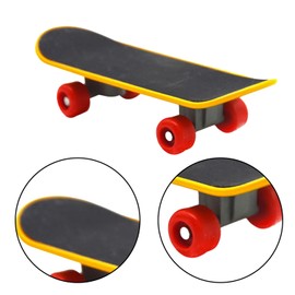 NAUZE Parrot Skateboard Interactive Parrot Creative Toy Intelligence Toys Mini Training Skateboard for Small and Medium Birds Parrots